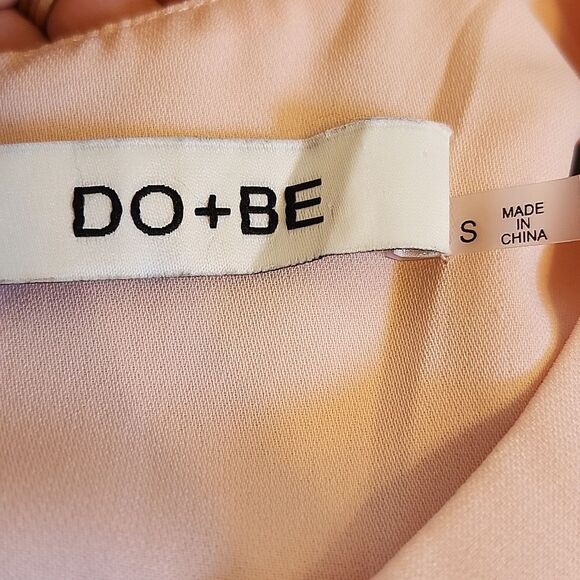 5/$55 Do + Be Soft Pink Ruffle Sleeve Blouse W/ Snap Belt, Lined, S - Picture 5 of 6